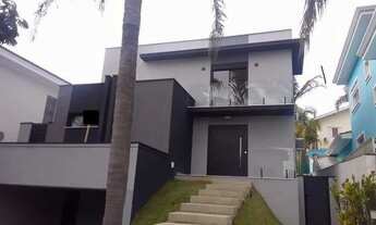 Imagem 3: Casa no Alphaville Residencial 9, reformada, 270m², 3 quartos, 1 suítes, 4 vagas