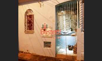 Imagem 2: CASA 2 DORMS COM QUINTAL SEM GARAGEM<br>OPORTUNIDADE!!!