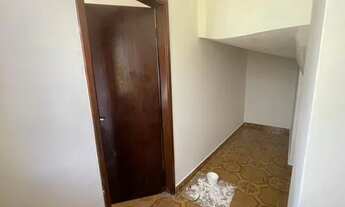 Imagem 7: Sobrado com suíte e varanda para locação no Centro