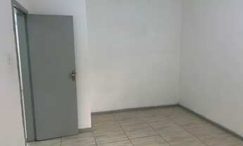 Imagem 3: Aluga-se casa na rua principal do Bairro de Lourdes