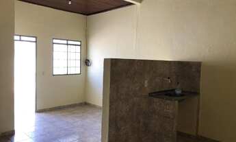 Imagem 3: Apartamento com 2 quartos, banheiro, cozinha americana, garagem, forrado e na cerâmica