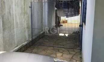 Imagem 2: Casa para Venda - 270m², 4 dormitórios, sendo 1 suites, 5 vagas - Partenon