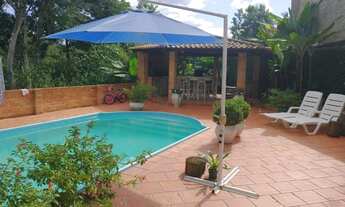 Imagem: Casa para venda possui 320 metros quadrados