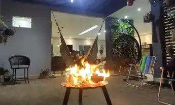 Imagem 6: ATENÇÃO! Linda casa ALTO PADRÃO! 4 Quartos! Cond.Fechado! Lazer! Piscina! 2Suítes! Confir