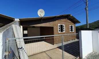 Imagem: Alugo casa de madeira bairro sao roque