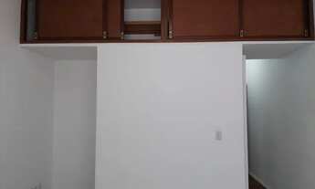 Imagem 2: Apto Centro, amplo reformado, Rua 16 de março, excelente preço - Petrópolis - RJ