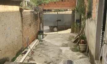 Imagem 2: Casa 4 cômodos Casa com 2 dormitórios