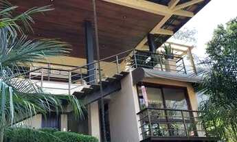 Imagem: Belíssima casa com vista para o campo de