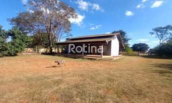 Imagem 3: Casa para aluguel, 4 quartos, 1 suíte, 10 vagas, Chácaras Bonanza - Uberlândia/MG - R$ 3.0