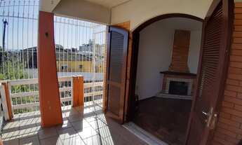 Imagem 5: Parte superior da casa, 3 dormitórios, 2 banheiros sol e vista