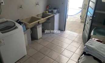 Imagem 6: Casa com 4 Quartos e 5 banheiros à Venda