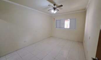 Imagem 2: Casa Térrea para aluguel/Locação e venda possui 180 metros quadrados com 3 quartos Hortolâ