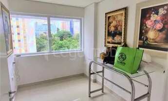 Imagem 7: Sala dividida em 6 consultórios, piso de porcelanato