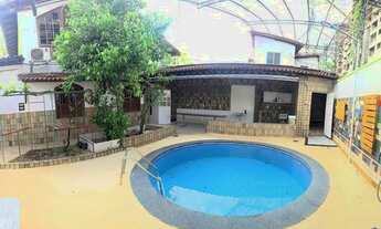 Imagem 6: Casa de Alto Padrão com Piscina - Condomínio Tucuruvi