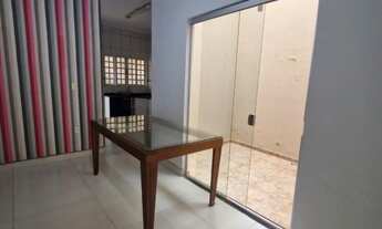 Imagem 3: Casa à Venda, com três dormitórios é muito espaço - Bairro Menezes