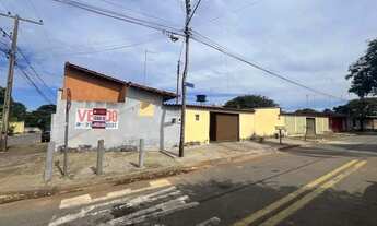 Imagem 2: ÓTIMO PARA INVESTIMENTO 2 CASAS 3 QTS 1 SUÍTE LOTE QUITADO ÓTIMA LOCALIZAÇÃO