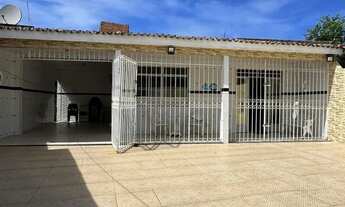 Imagem 2: Casa a Venda no Aeroporto [7681