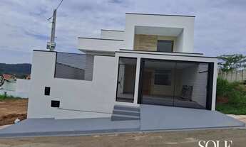 Imagem 7: Casa Moderna com Pé-Direito Duplo à Venda no Jardim Pérola