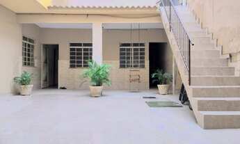 Imagem: Casa Frente de Rua 3 Quartos, Garagem e