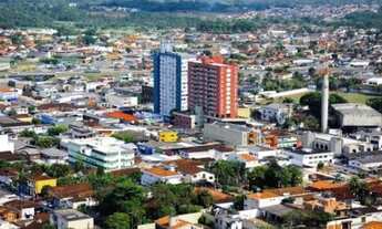 Imagem: Quarto Mobiliado com Banheiro em Registro