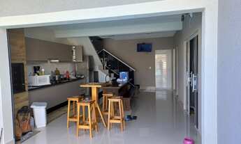 Imagem 2: Sobrado em praia de leste pontal do Paraná