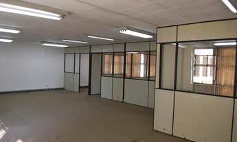 Imagem 6: Sala comercial com 17 metros quadrados