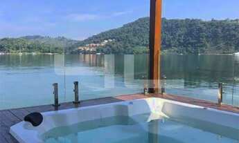 Imagem 2: Belíssimo triplex frente mar em condomínio fechado, com vista deslumbrante, deck molhado