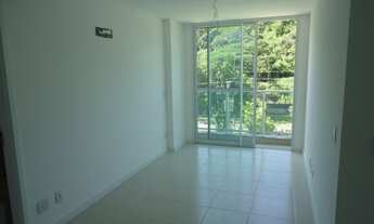 Imagem 4: Excelente oportunidade! Apartamento de frente com vaga garagem, composto por sala com pequ