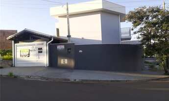 Imagem: Lindo sobrado situado no Jd Cambui, construção