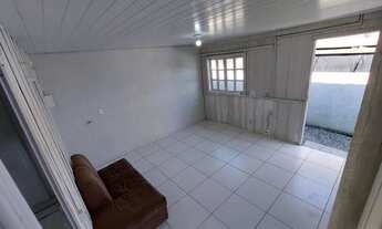 Imagem 4: Alugo casa fundos 2 quartos * LIGAR PARA