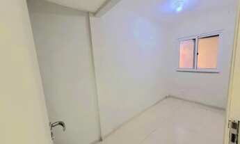 Imagem 4: Excelente residência com 03 quartos, sendo 01 quarto no 1º pavimento, com fác