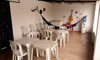 Imagem 2: Casa (pequena) com piscina ( excelente pra alugar pra eventos ou moradia