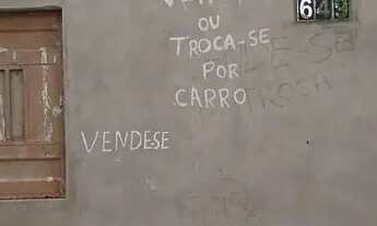 Imagem: Vende-se ou troca-se casa por um carro