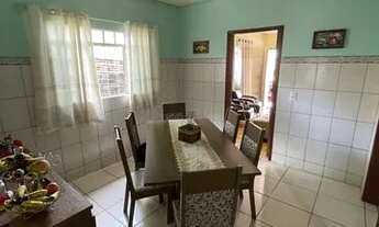 Imagem 2: Casa no centro de Toledo a venda !!