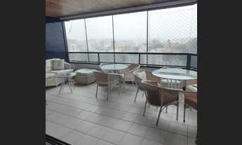 Imagem 4: 4 Suítes - 4 Closet - 305 m² - Varanda - Vista Mar - Quarto de Serviço - 4 Vagas de Garage