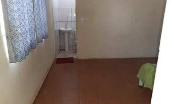 Imagem 7: Quarto , suíte Quarto com aluguel por R$790 /mês