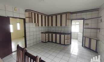 Imagem 7: Excelente casa com piscina , churrasqueira, lagoa, em lugar tranquilo