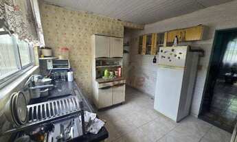 Imagem 6: Excelente casa terréa linear na Engenhoca com 2 quartos, sendo 1 suíte, sala, sozinha, ban