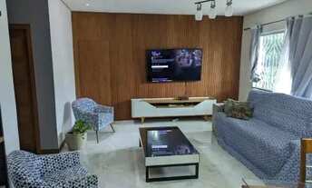 Imagem: Oportunidade! Casa 220m² com Piscina e