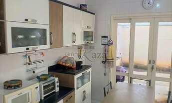 Imagem 3: Casa Sobrado Geminado - Jardim das Indústrias - 3 Dormitórios - 130m²