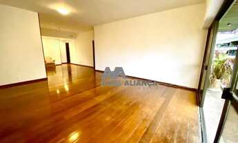 Imagem 2: EXCELENTE APARTAMENTO COM VARANDA EM ÁREA NOBRE DO RIO, NA LAGOA !!