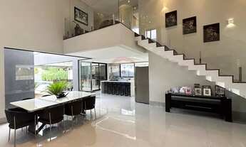 Imagem 4: CASA DE ALTO PADRÃO À VENDA NO JARDIM BOTÂNICO / 4 SUÍTES / ÁREA GOURMET + PISCINA COM SPA