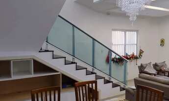 Imagem 4: Casa Duplex de Alto Padrão com Energia Solar para Locação - Eusébio/CE