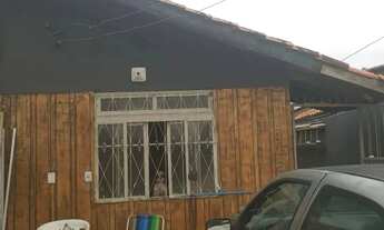 Imagem: Duas casas de um dormitório no bairro Hípica