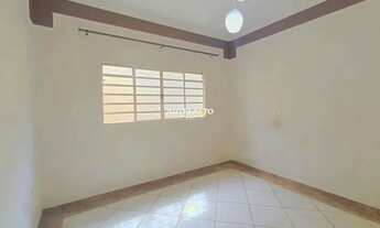 Imagem 5: Belíssima casa à venda em terreno inteiro no Bairro Recanto Elimar