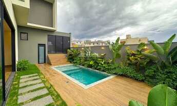 Imagem 6: Sobrado com 3 suites plenas, sendo a master com espaço de closet e sacada