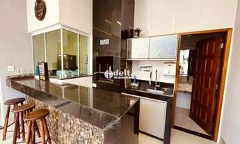 Imagem 2: Casa disponível para venda no bairro Bosque dos Buritis em Uberlândia-MG