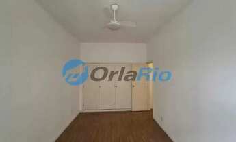 Imagem 7: 2 QUARTOS , VARANDA FECHADA E DEPENDÊNCIAS NO LEME