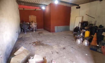 Imagem 2: Ch. das Acácias - Loja na frente + Kit. Área comercial com esgoto!!!