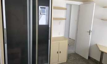 Imagem 4: Apt 3/4 Costa Azul amplo.158m2.Dependencia!R$330.000.Rua M. Gaspar Sadock!